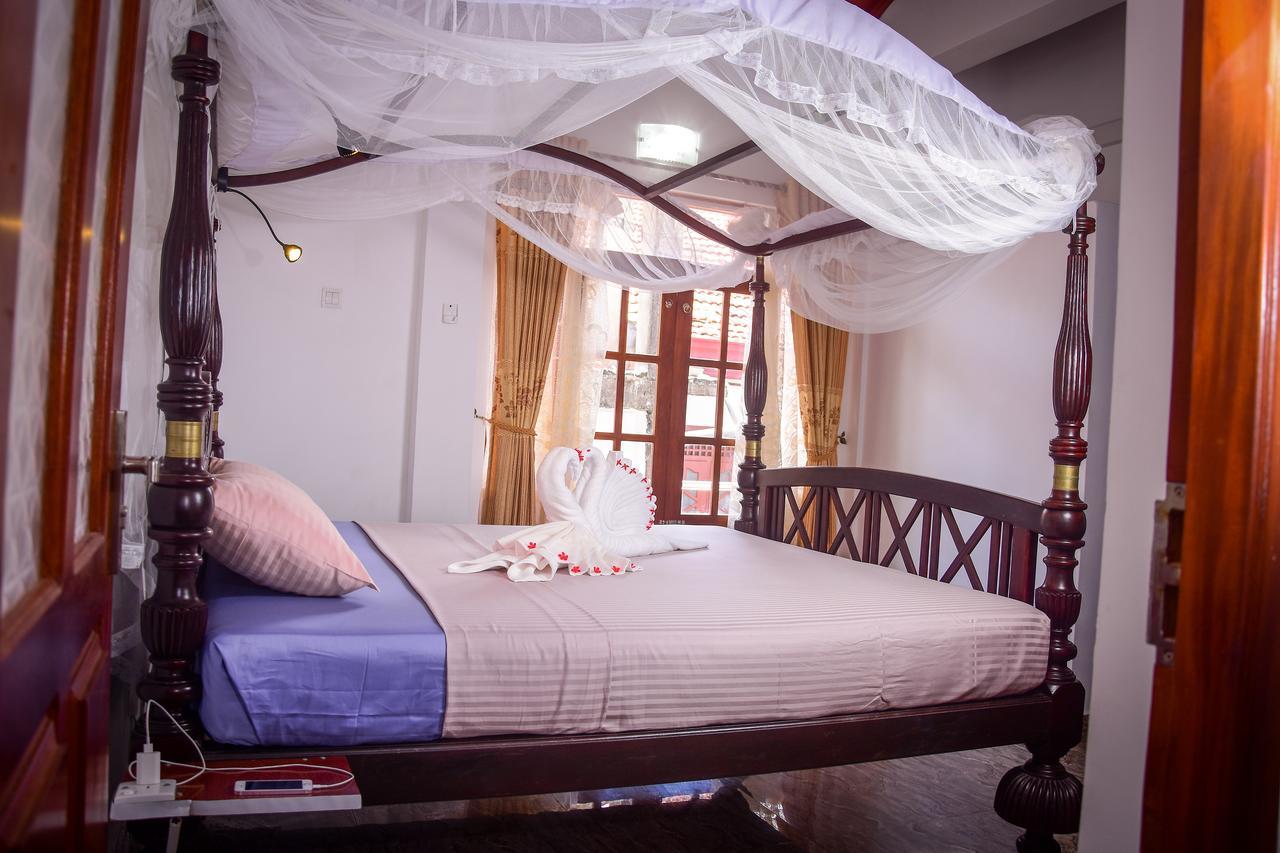 Channa Villa & Tours Bentota Exterior foto