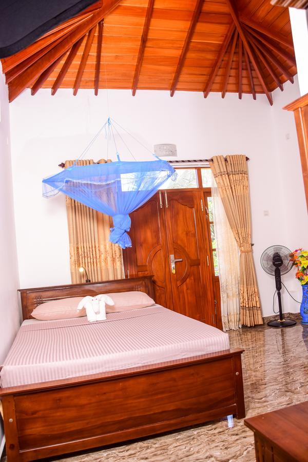 Channa Villa & Tours Bentota Exterior foto